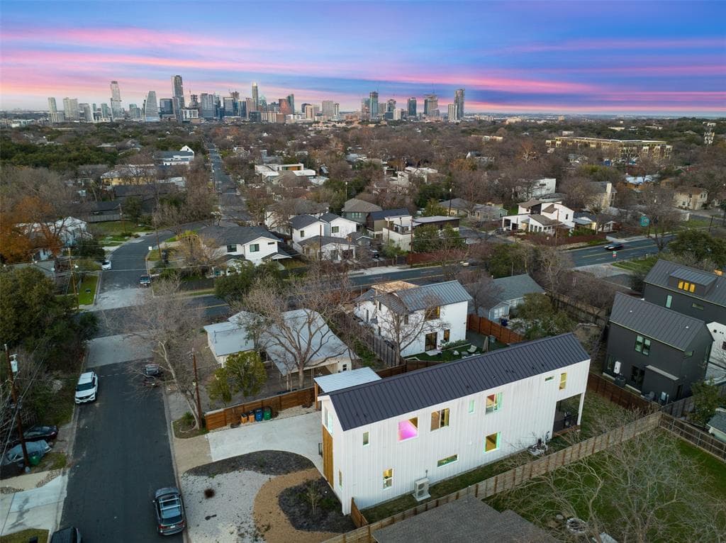 2403 Oak Crest Ave - Image 2